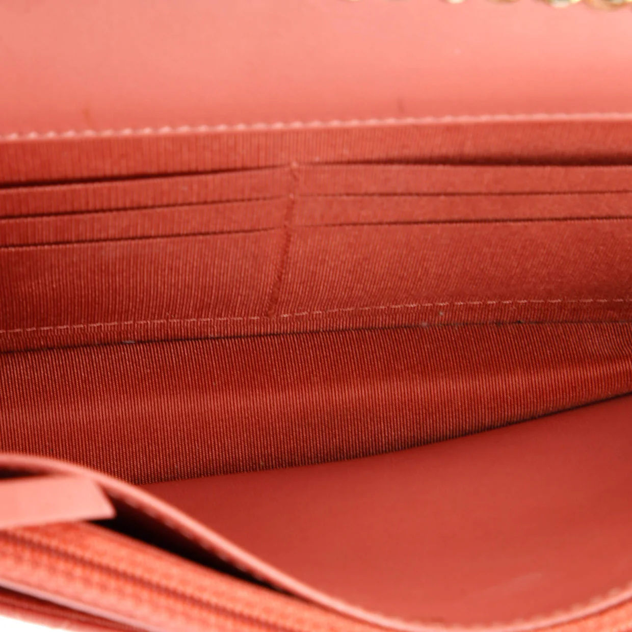 Trendy CC Wallet on Chain Quilted Lambskin - Deep Luxury