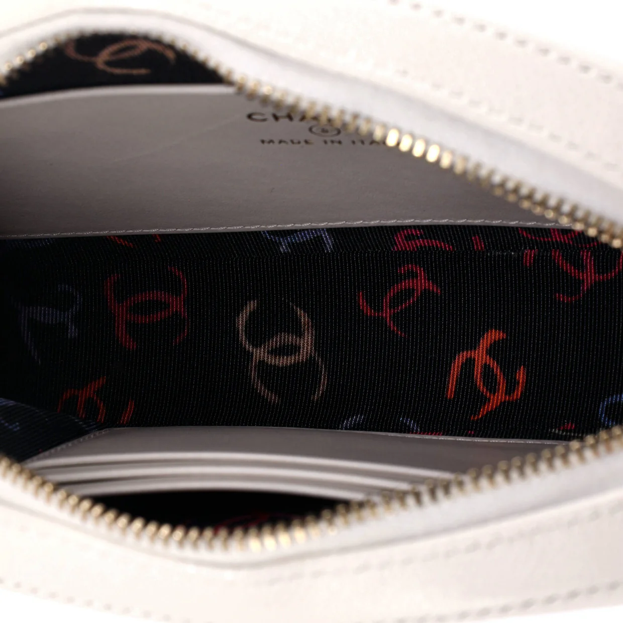 Camera Case Bag Quilted Caviar Mini - Deep Luxury