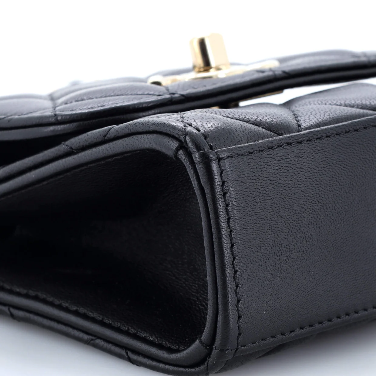 Trendy CC Clutch with Chain Quilted Lambskin Small - Deep Luxury