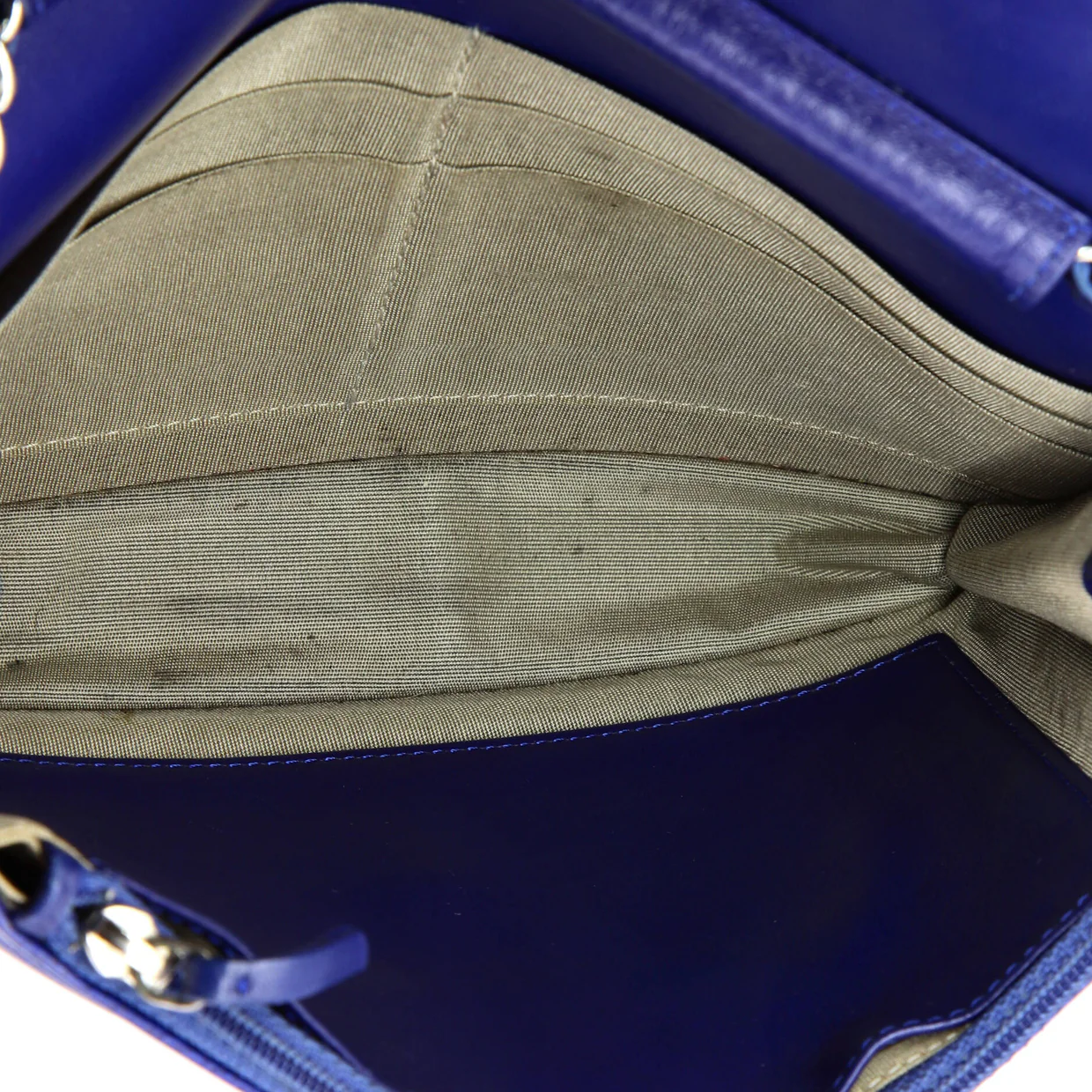 Sevruga Wallet on Chain Caviar - Deep Luxury