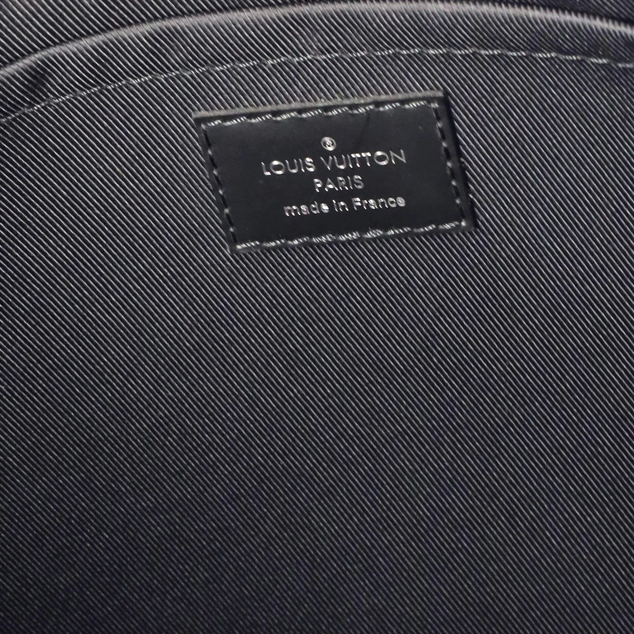 Discovery Pochette Monogram Eclipse Canvas GM - Deep Luxury