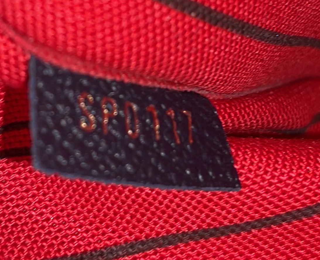 Montaigne Handbag Monogram Empreinte Leather MM - Deep Luxury