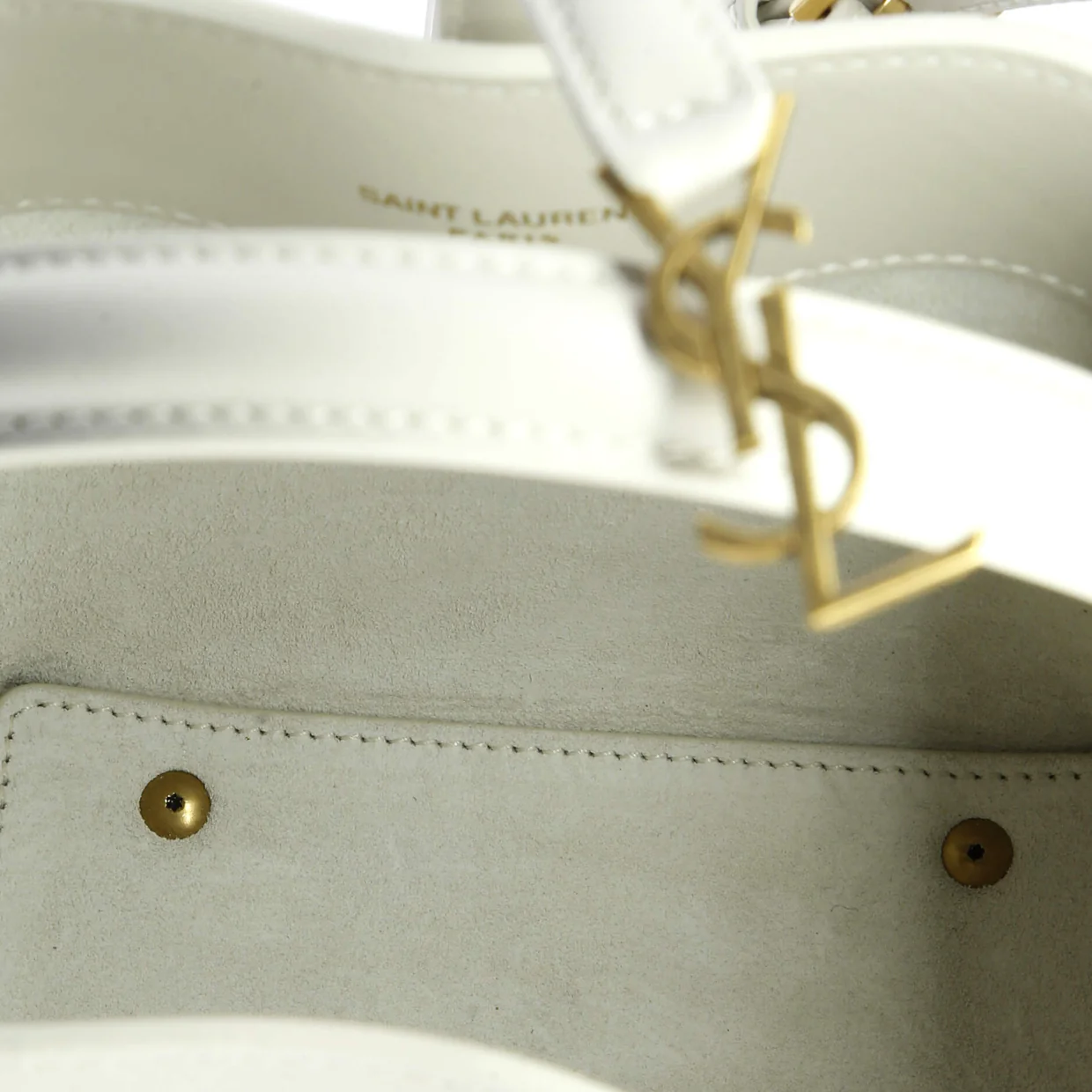 Le 37 Bucket Bag Leather Mini - Deep Luxury