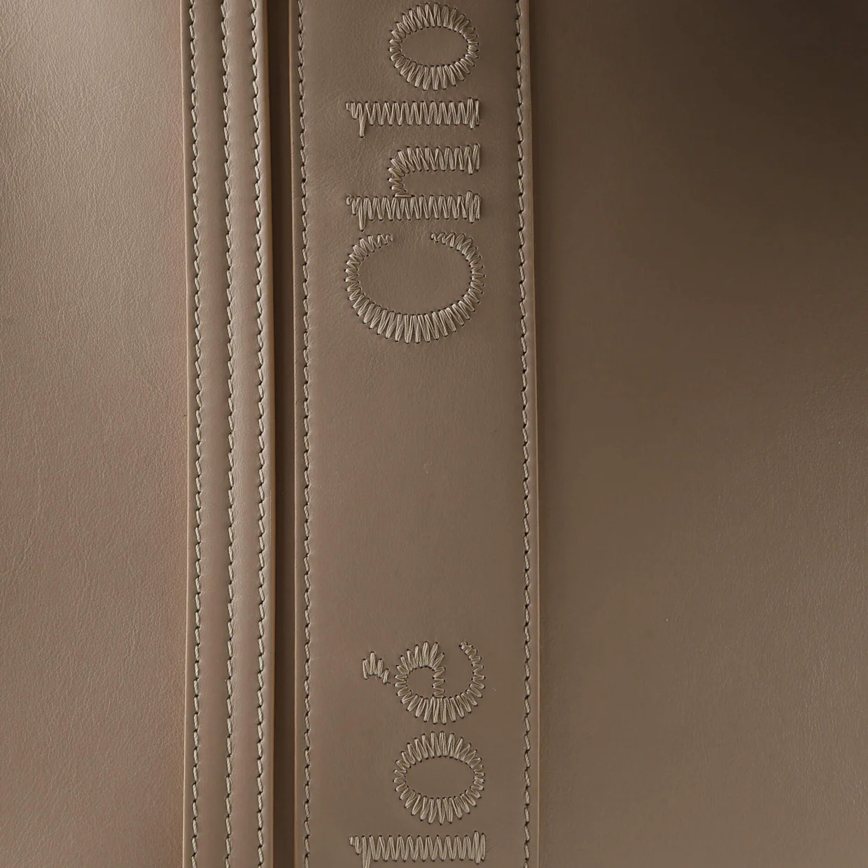 Woody Tote Leather Large - Deep Luxury