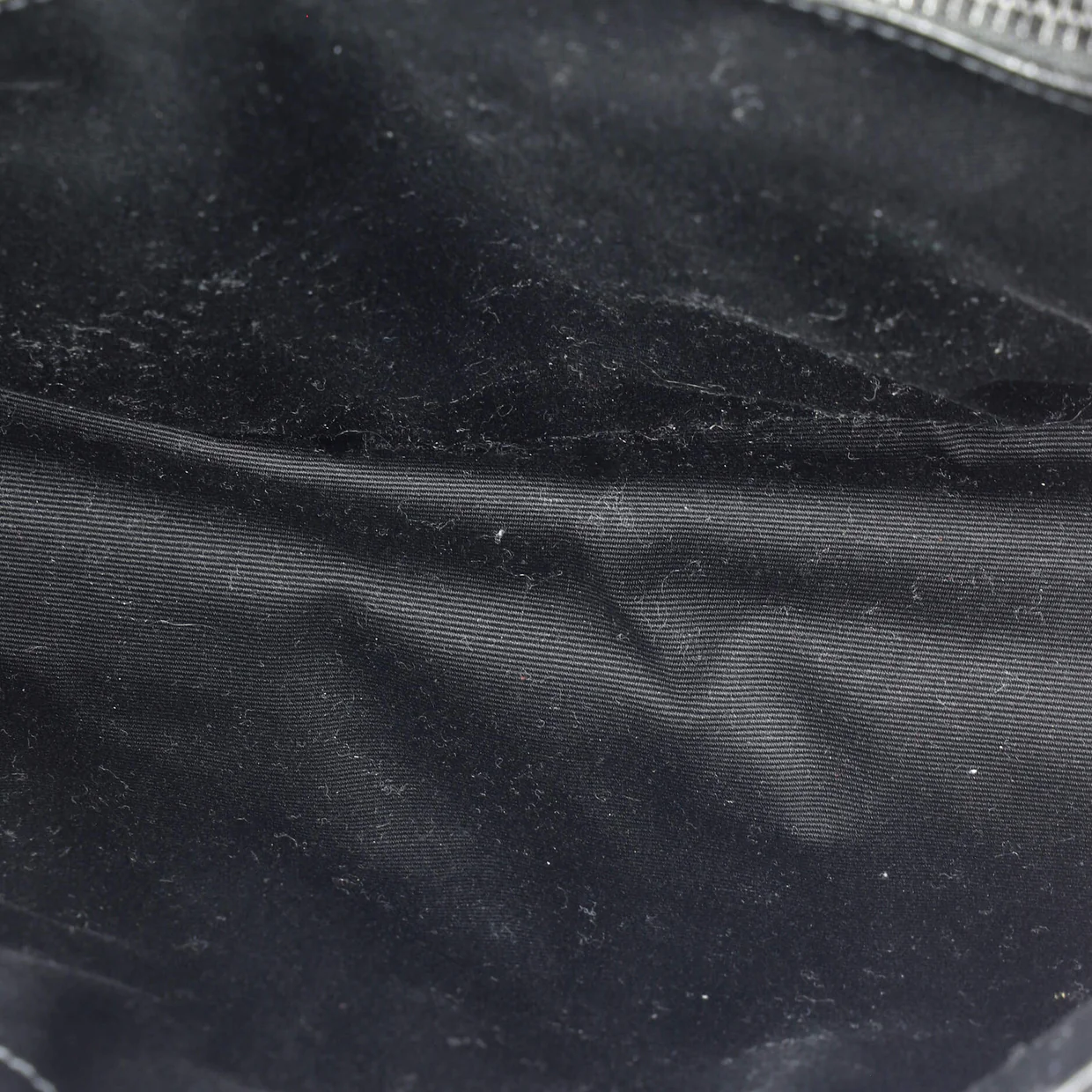 Loulou Shoulder Bag Matelasse Chevron Leather Medium - Deep Luxury