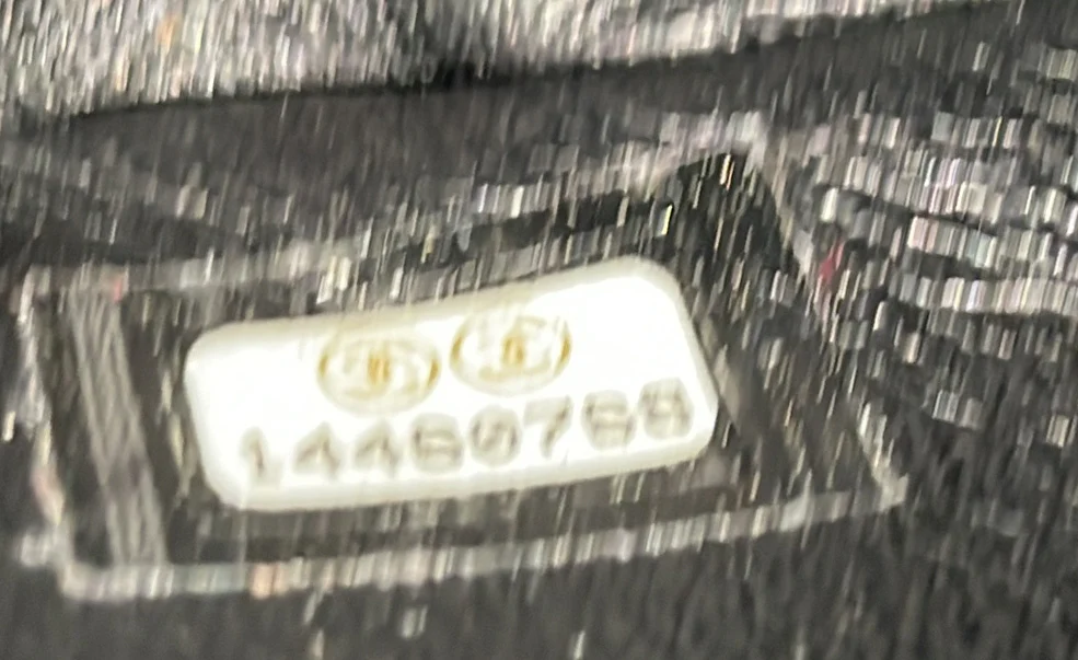 Medallion Tote Quilted Caviar - Deep Luxury