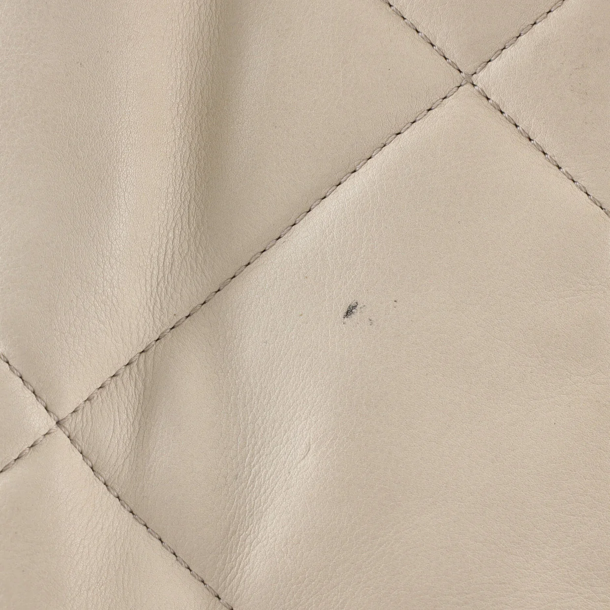 19 Flap Bag Quilted Glossy Calfskin Medium - Deep Luxury