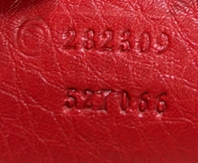 Soho Shoulder Bag Leather Medium - Deep Luxury