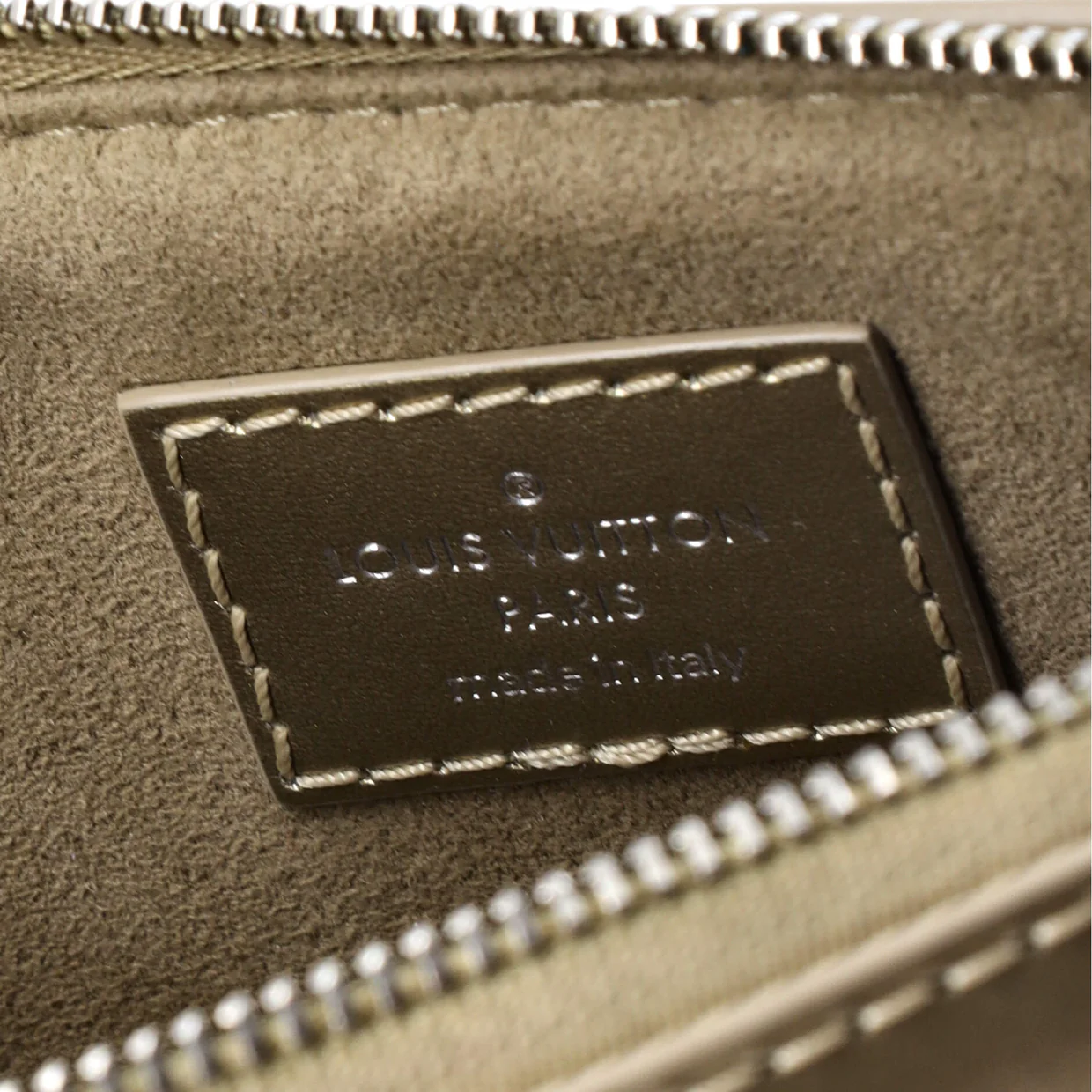 Lexington Pouch Debossed Monogram Leather - Deep Luxury