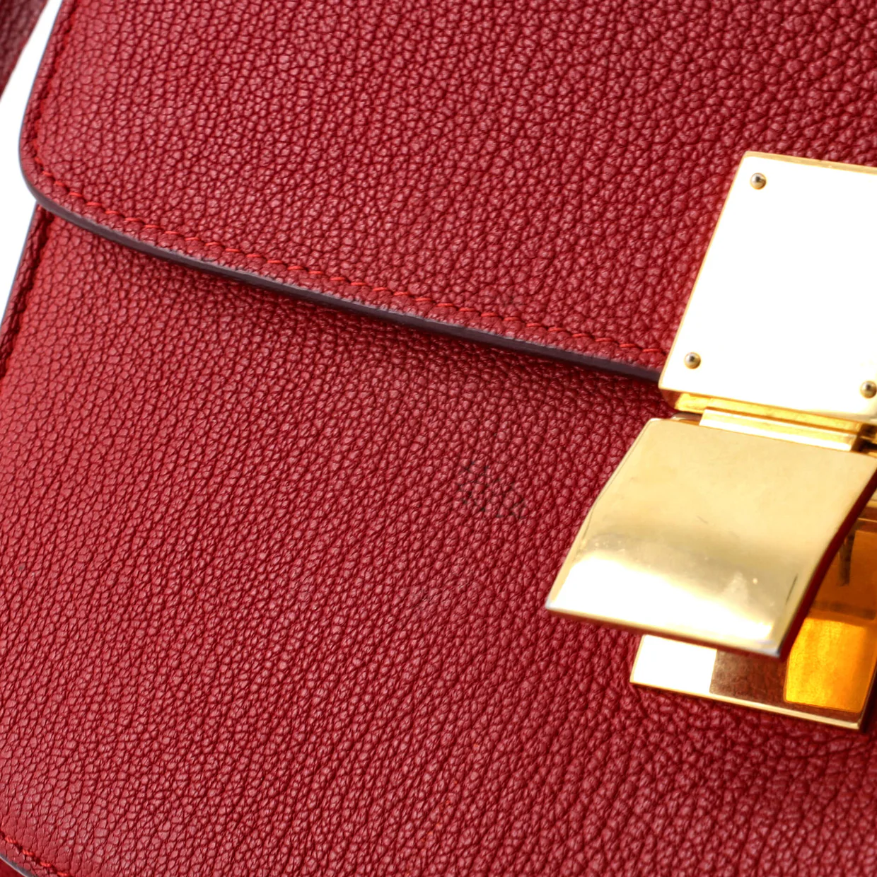 Classic Box Bag Grainy Leather Medium - Deep Luxury