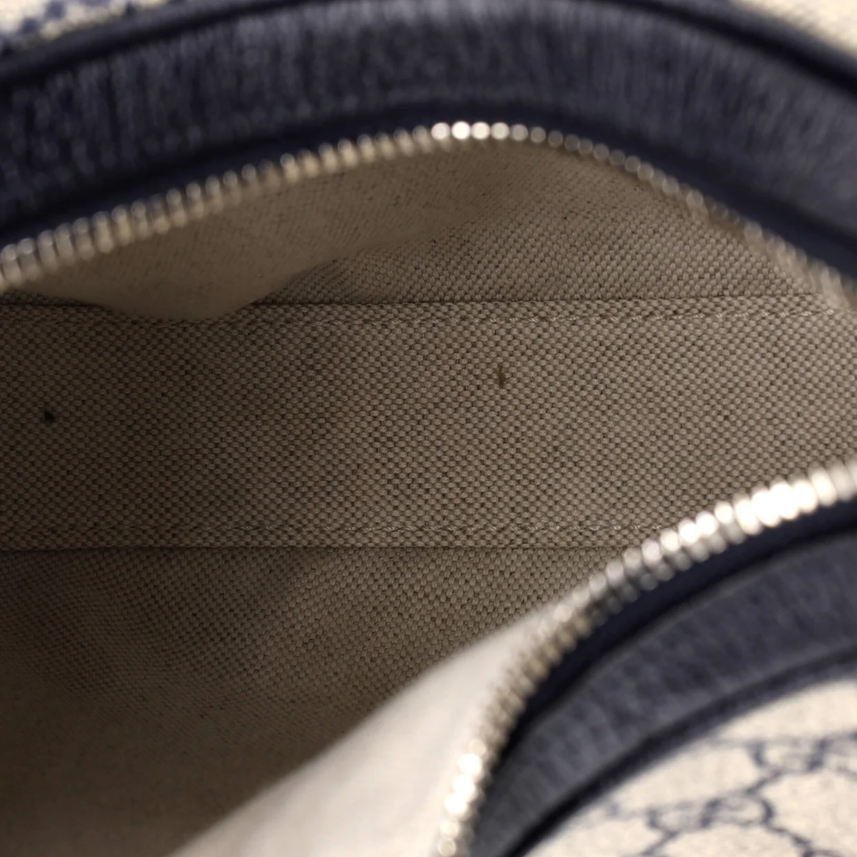 Attache Shoulder Bag GG Coated Canvas Medium - Deep Luxury