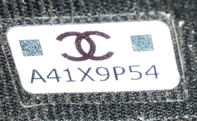 Slip Pocket Camera Case Bag Quilt Lambskin Mini - Deep Luxury