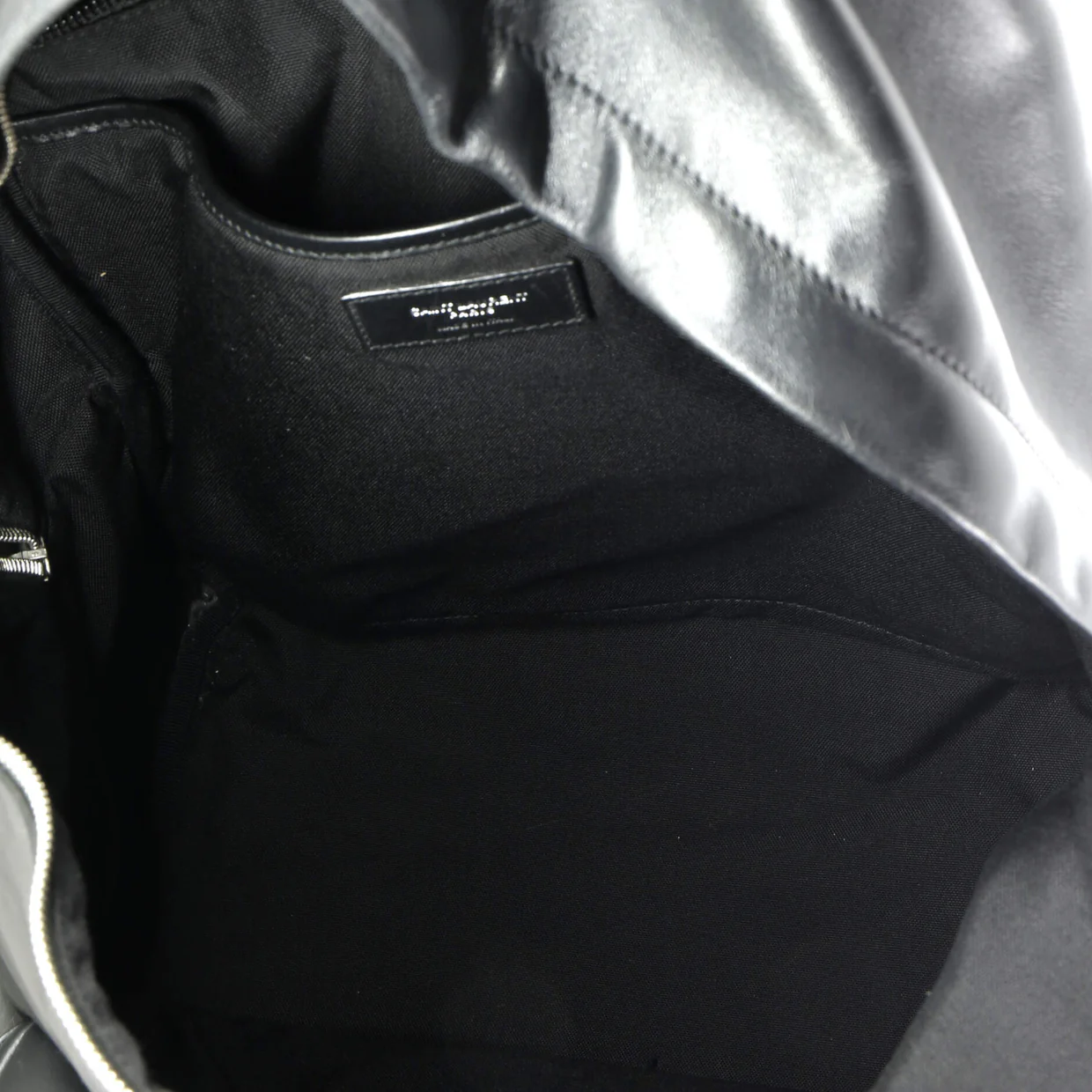 City Backpack Leather Medium - Deep Luxury