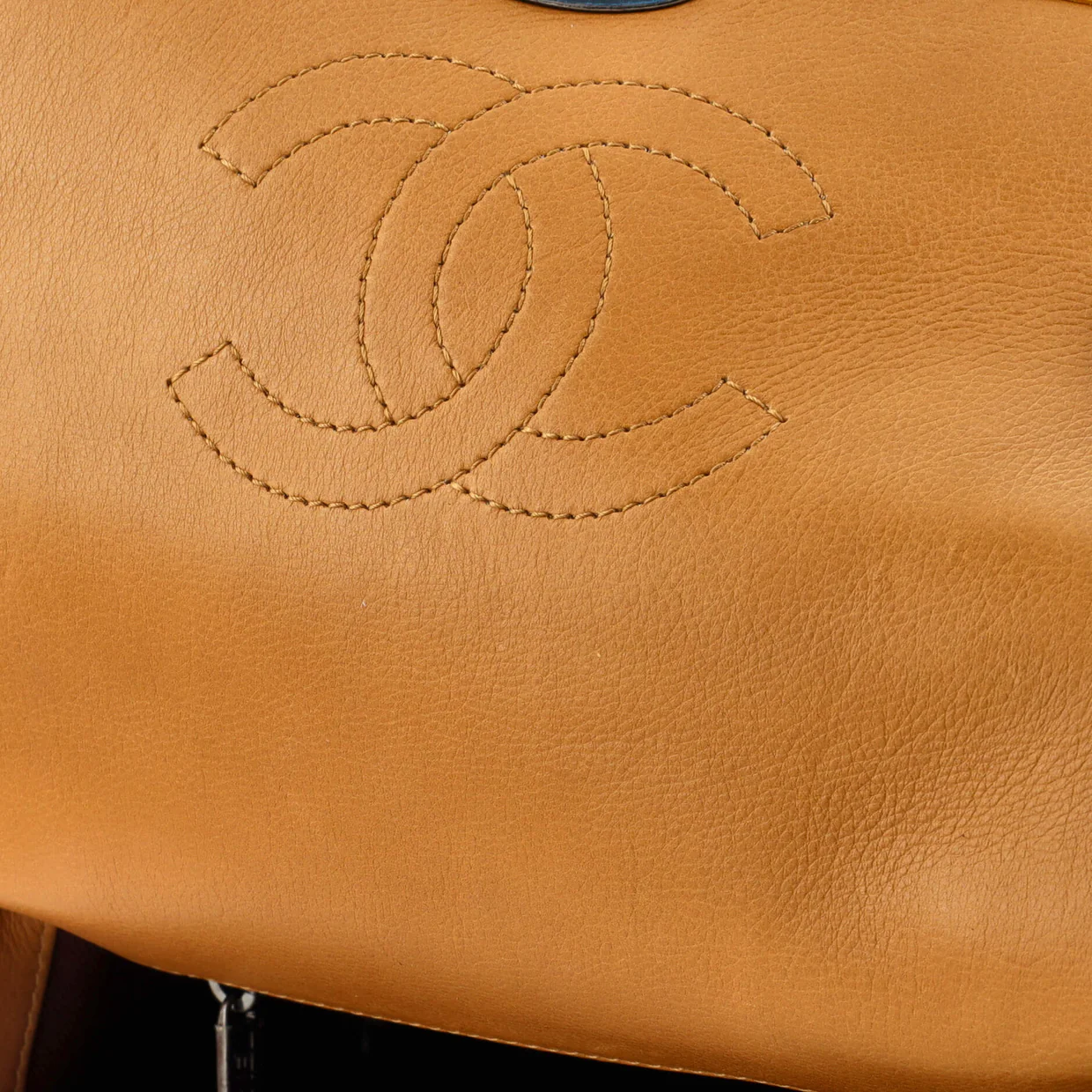 Daily Carry Messenger Bag Quilted Iridescent Calfskin and Caviar Small - Deep Luxury