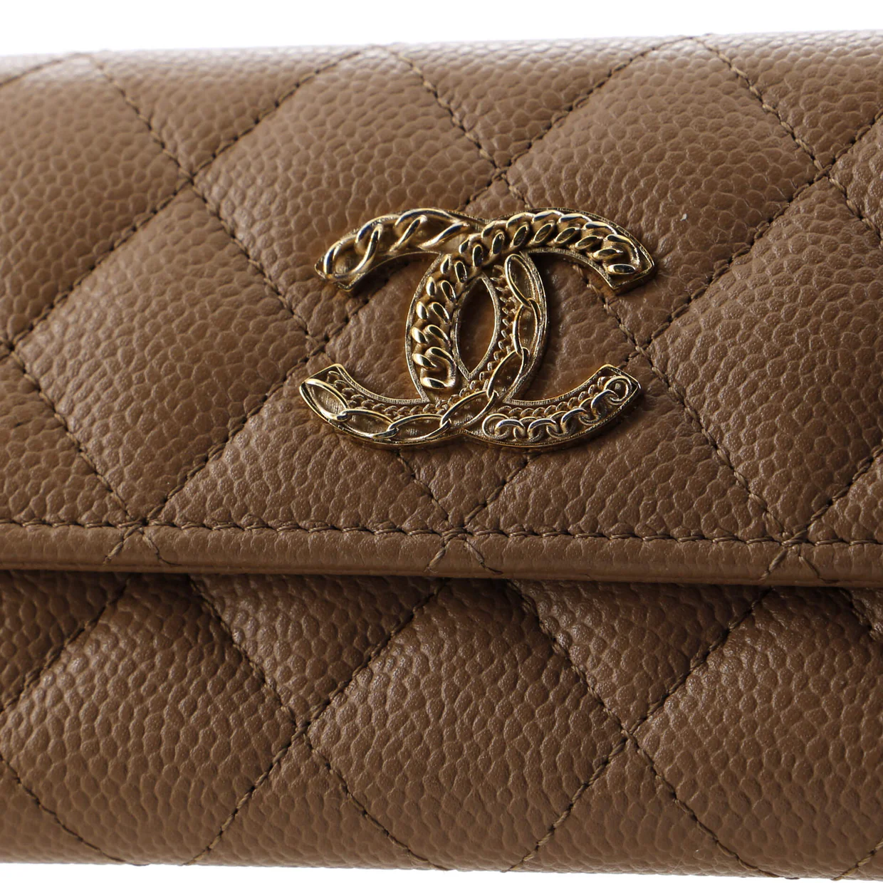 Textured CC Flap Card Case Quilted Caviar - Deep Luxury