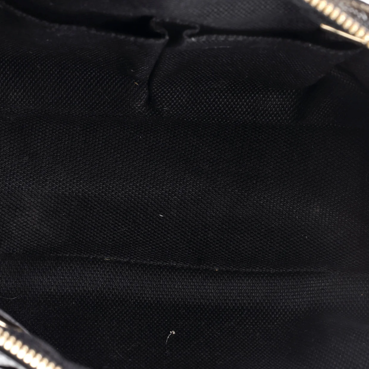 Soho Chain Zip Shoulder Bag Patent Small - Deep Luxury