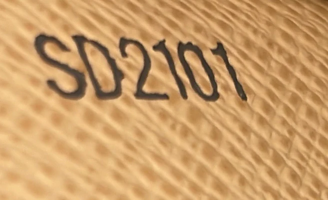 Sarah Wallet Damier - Deep Luxury