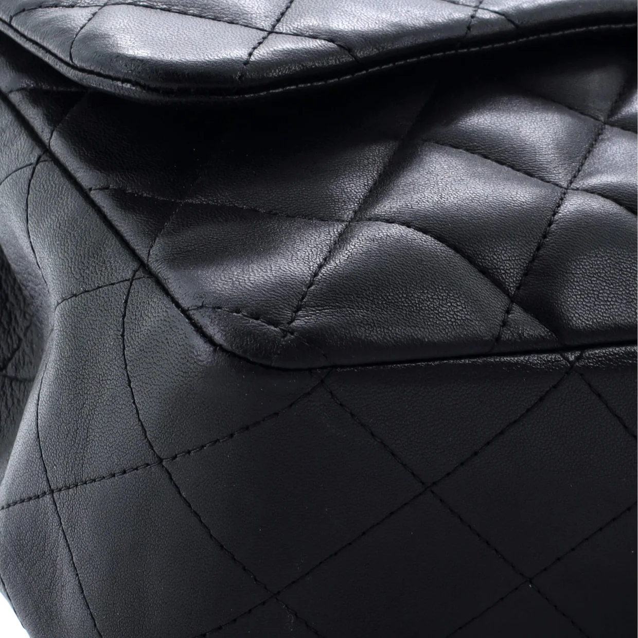 Classic Single Flap Bag Quilted Lambskin Jumbo - Deep Luxury