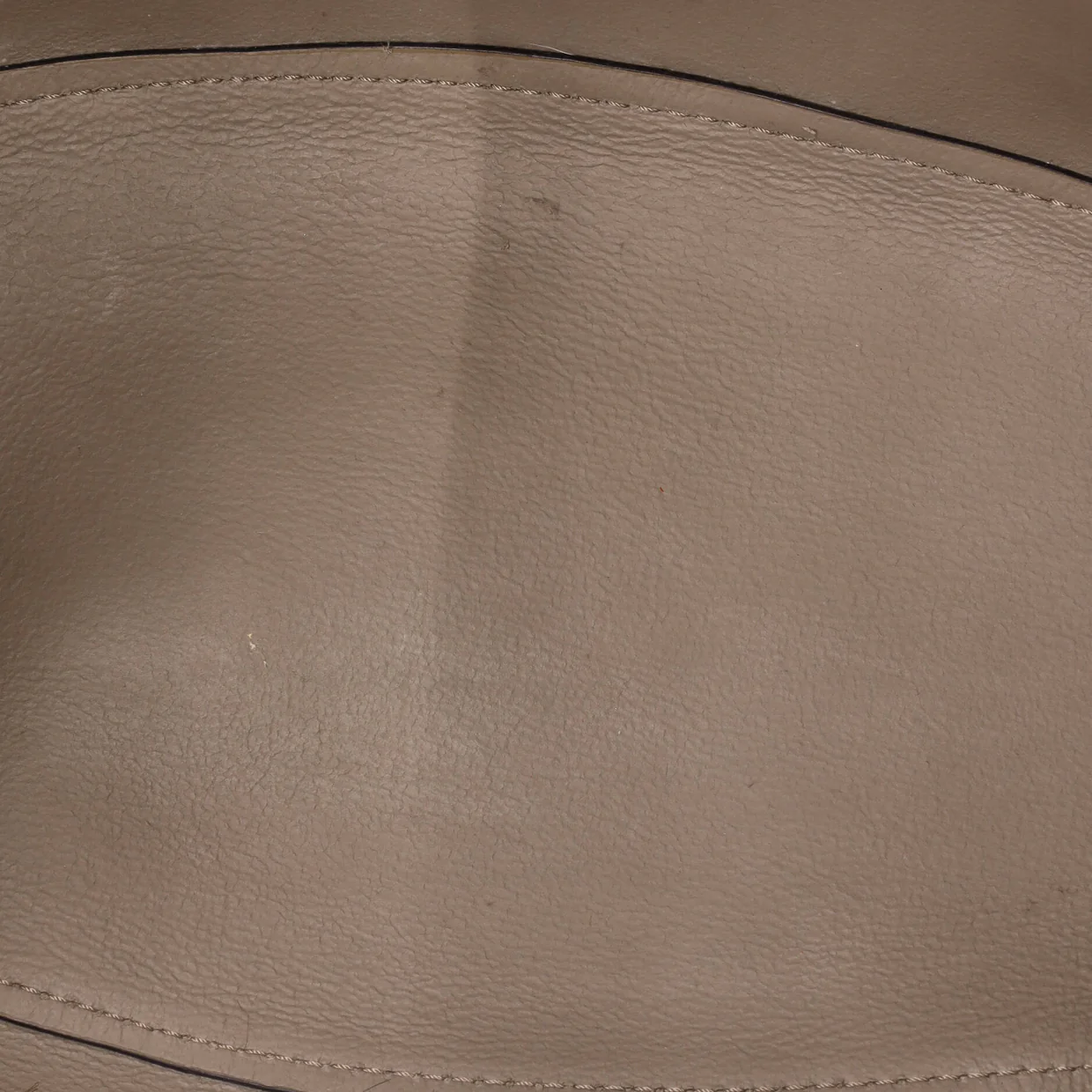 Aby Tote Leather Medium - Deep Luxury