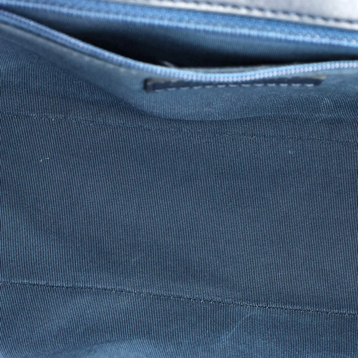 Round CC Chain Flap Bag Chevron Lambskin Medium - Deep Luxury