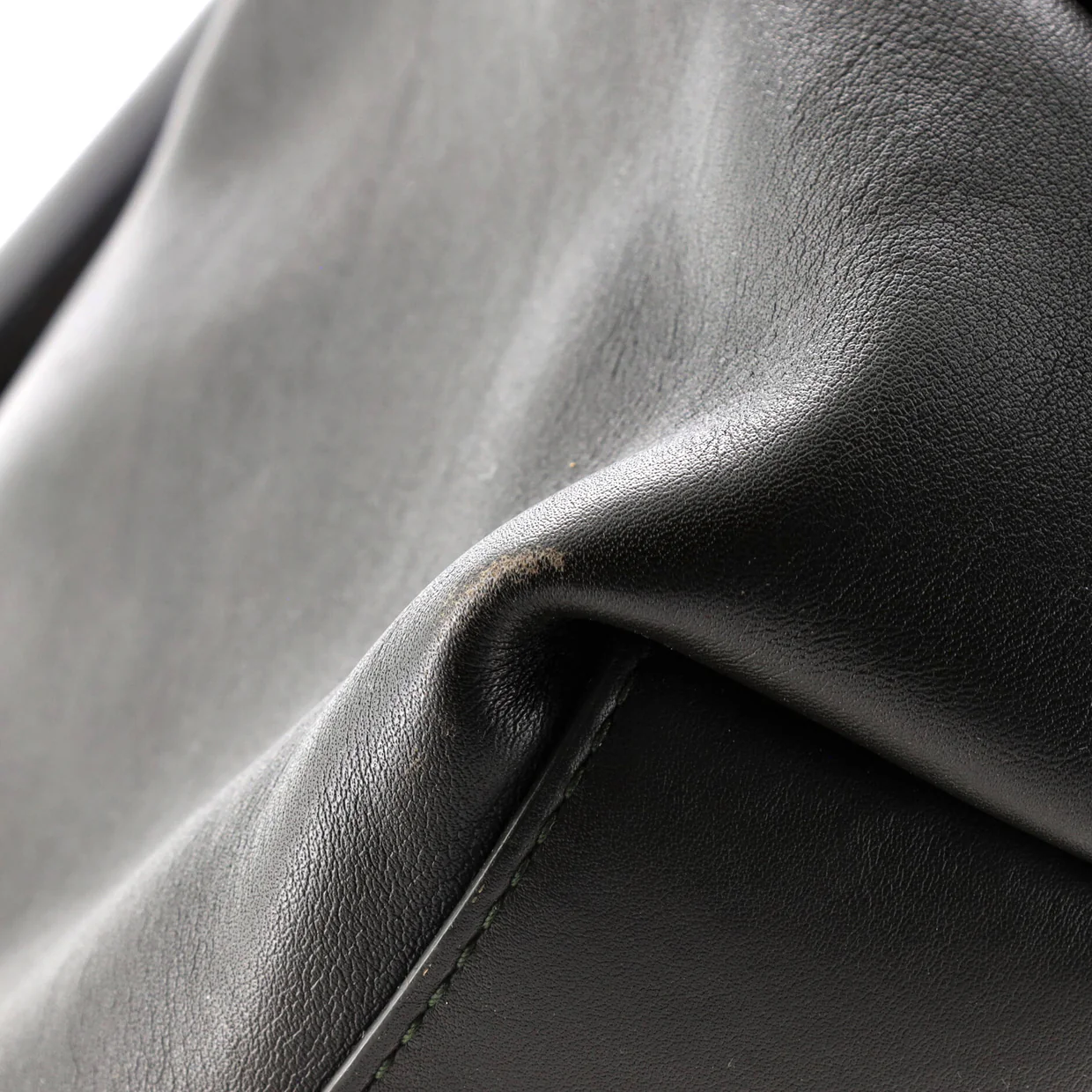 Point Shoulder Bag Leather Medium - Deep Luxury