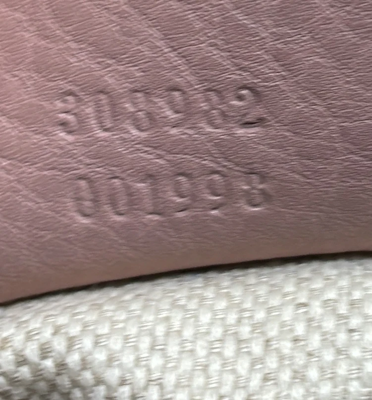 Soho Chain Strap Shoulder Bag Leather Medium - Deep Luxury