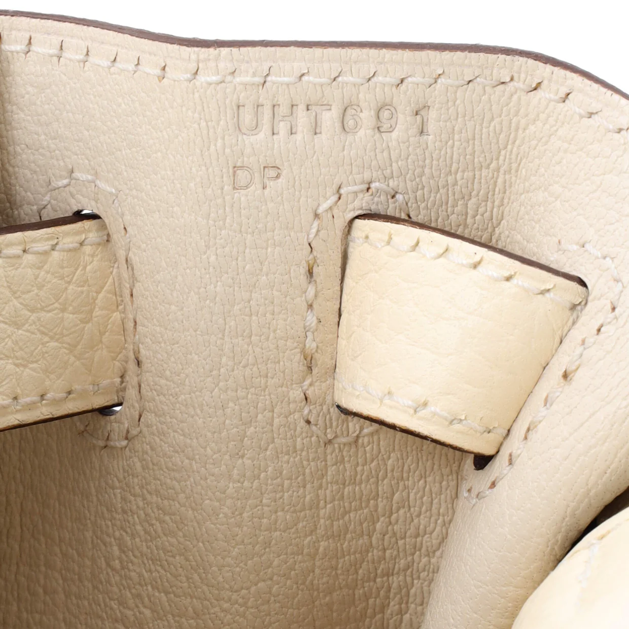 Kelly Handbag Light Clemence with Gold Hardware 28 - Deep Luxury