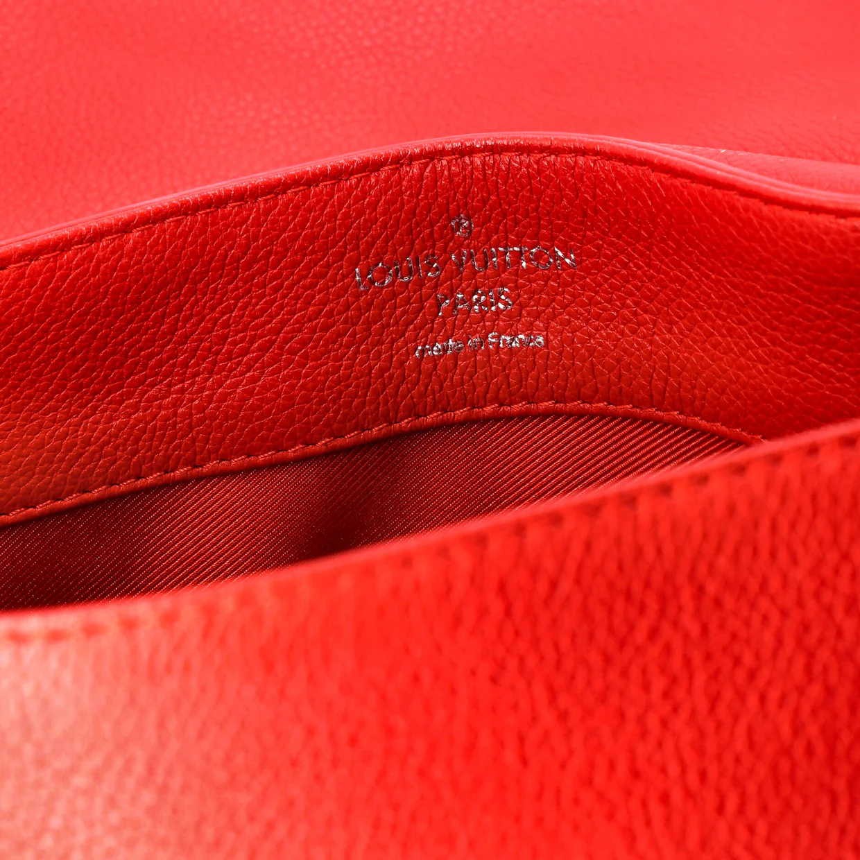 Lockme II Handbag Leather - Deep Luxury