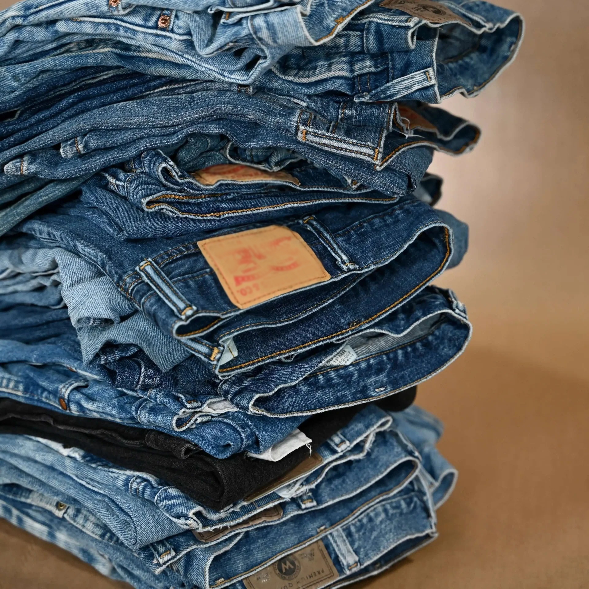 ⏰5-PACK ONLY $25.99⏰ Men's loose straight jeans - Brands at low prices, only available on our website.