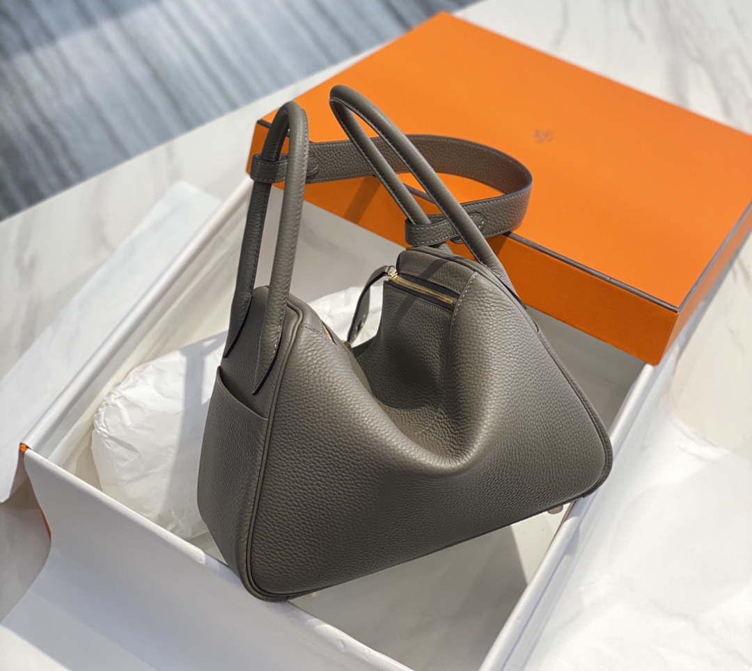 Replica Hermes H073428 Lindy Bag 26 30 H231951