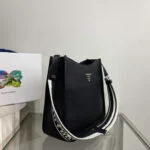 Replica Prada Leather hobo bag 1BC073 In Black