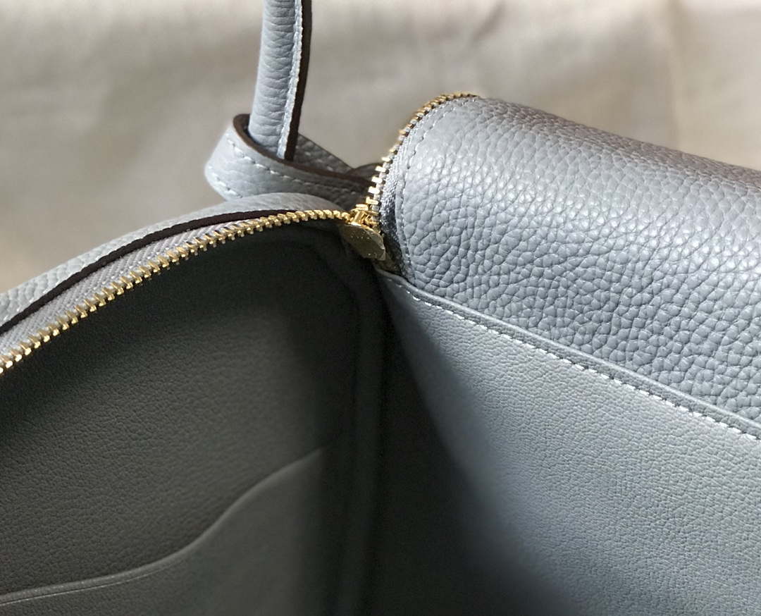 Replica Hermes H073428 Lindy Bag 26 30 H231949