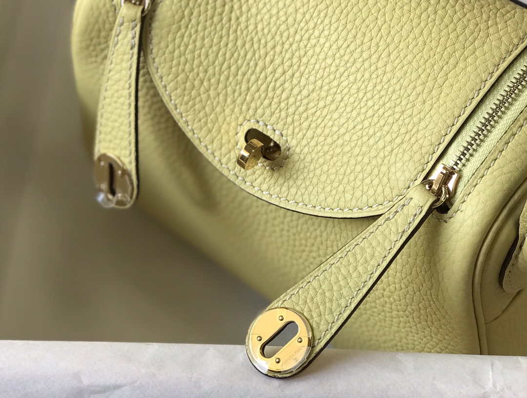 Replica Hermes H079086CK18 Lindy Mini Bag 19cm Semi-manual H231902