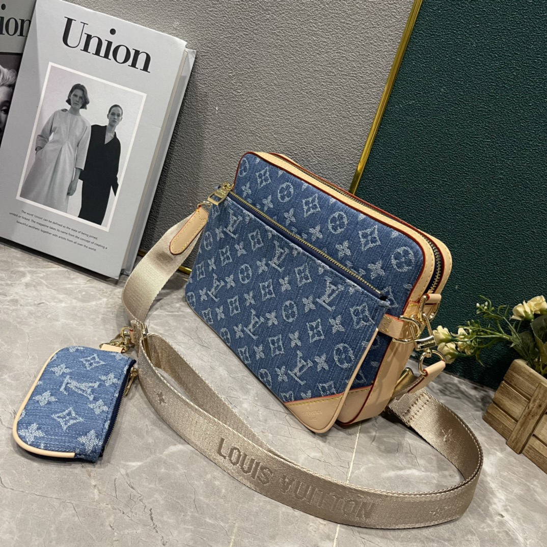 LOUIS VUITTON