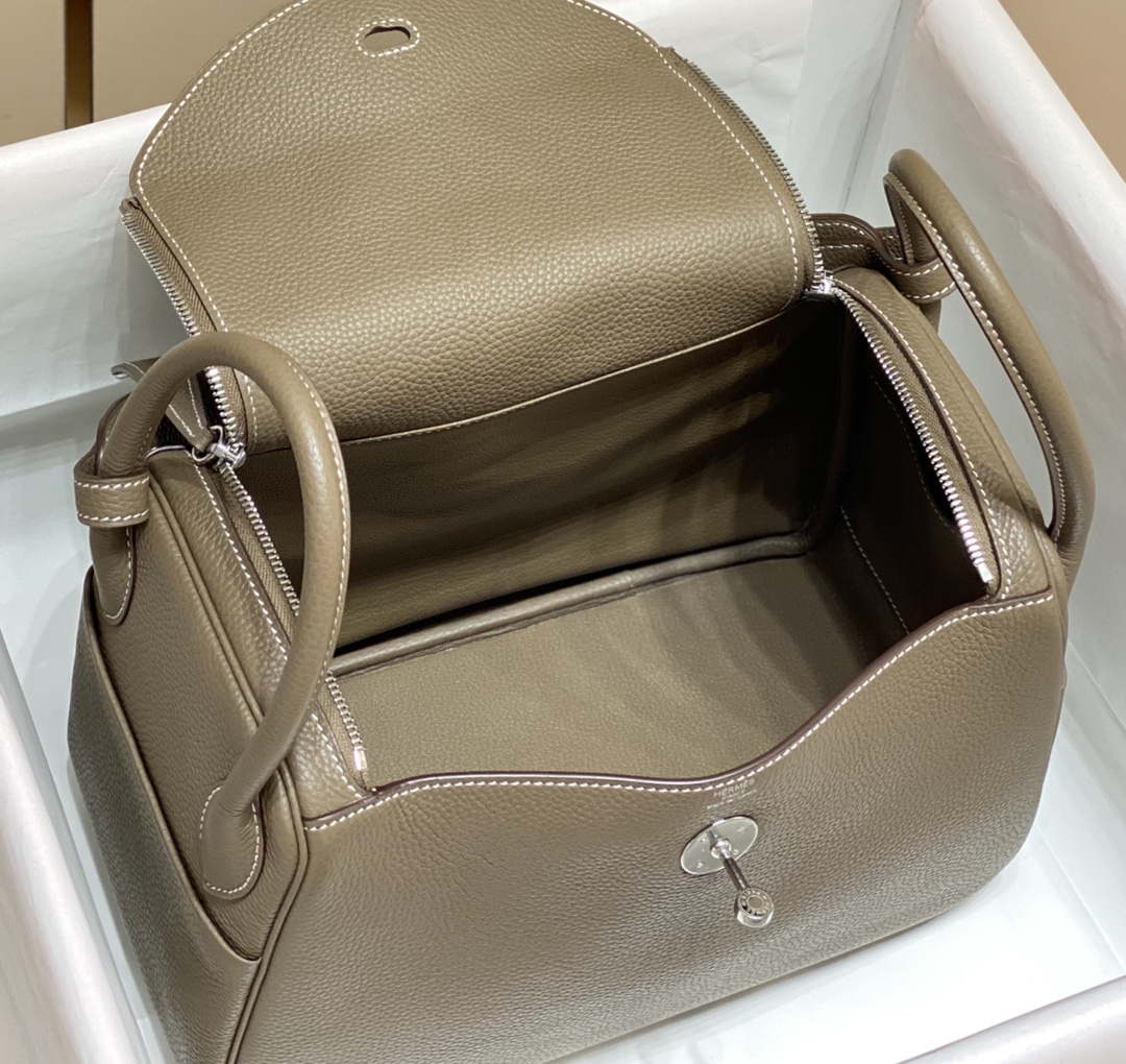 Replica Hermes H073428 Lindy Bag 26 30 H231958