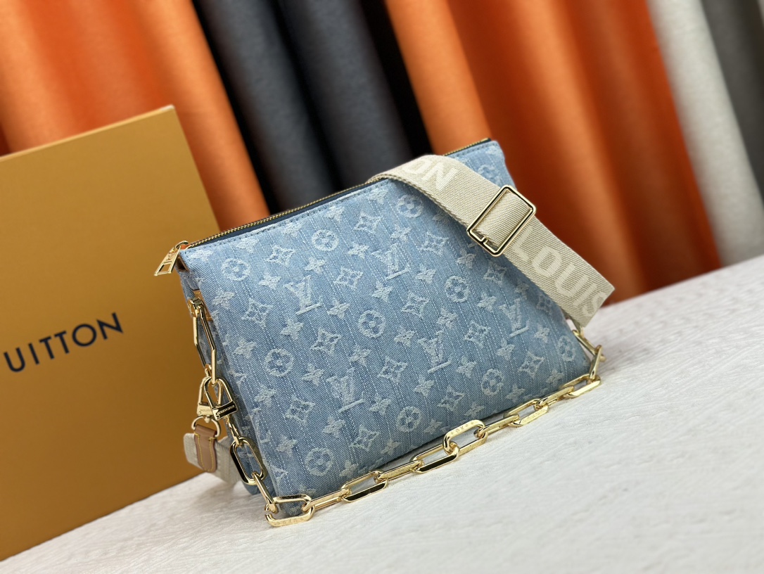 LOUIS VUITTON