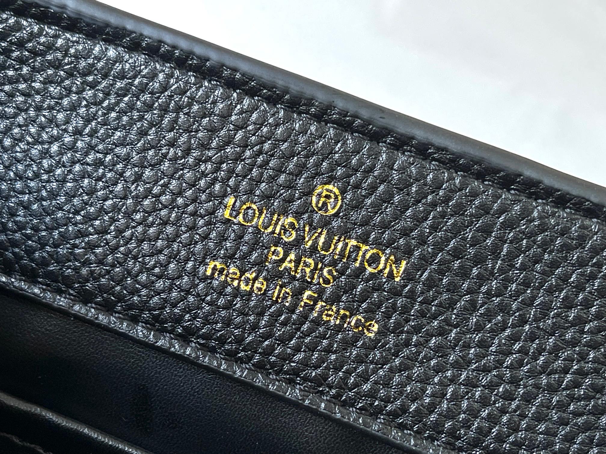 LOUIS VUITTON