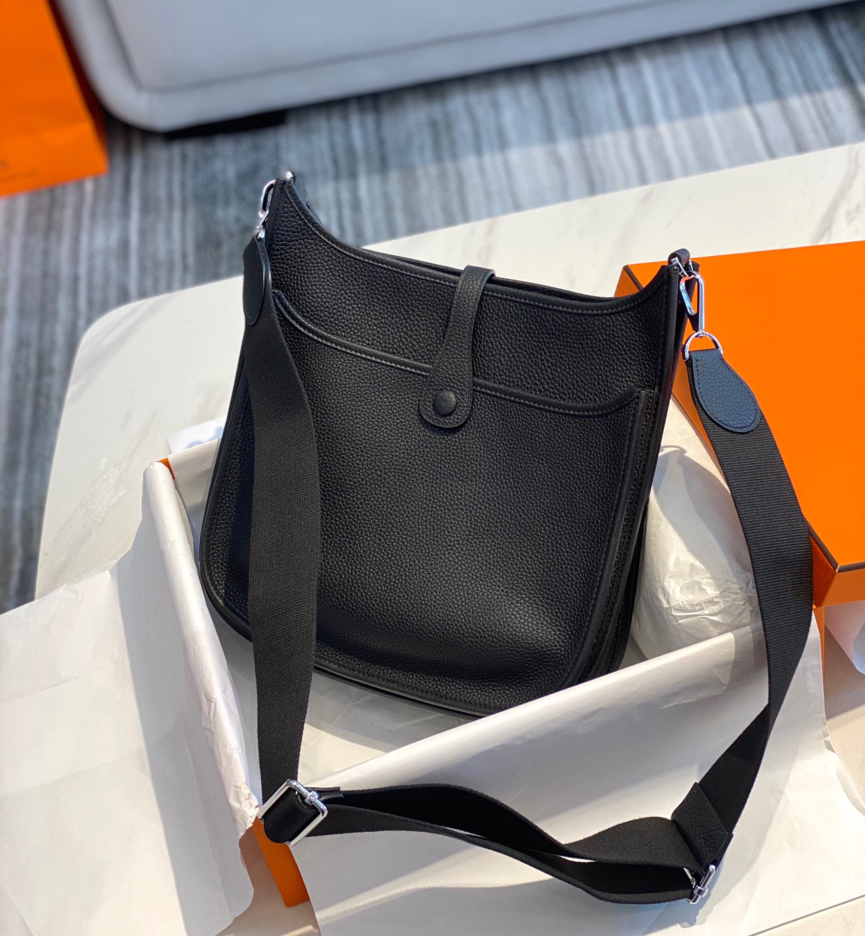 Replica Hermes H083435 Evelyne III 29 Shoulder Bag Silver Hardware Black