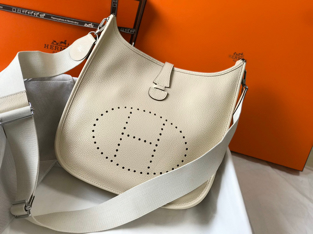 Replica Hermes H083435 Evelyne III 29 Shoulder Bag Silver Hardware Beige