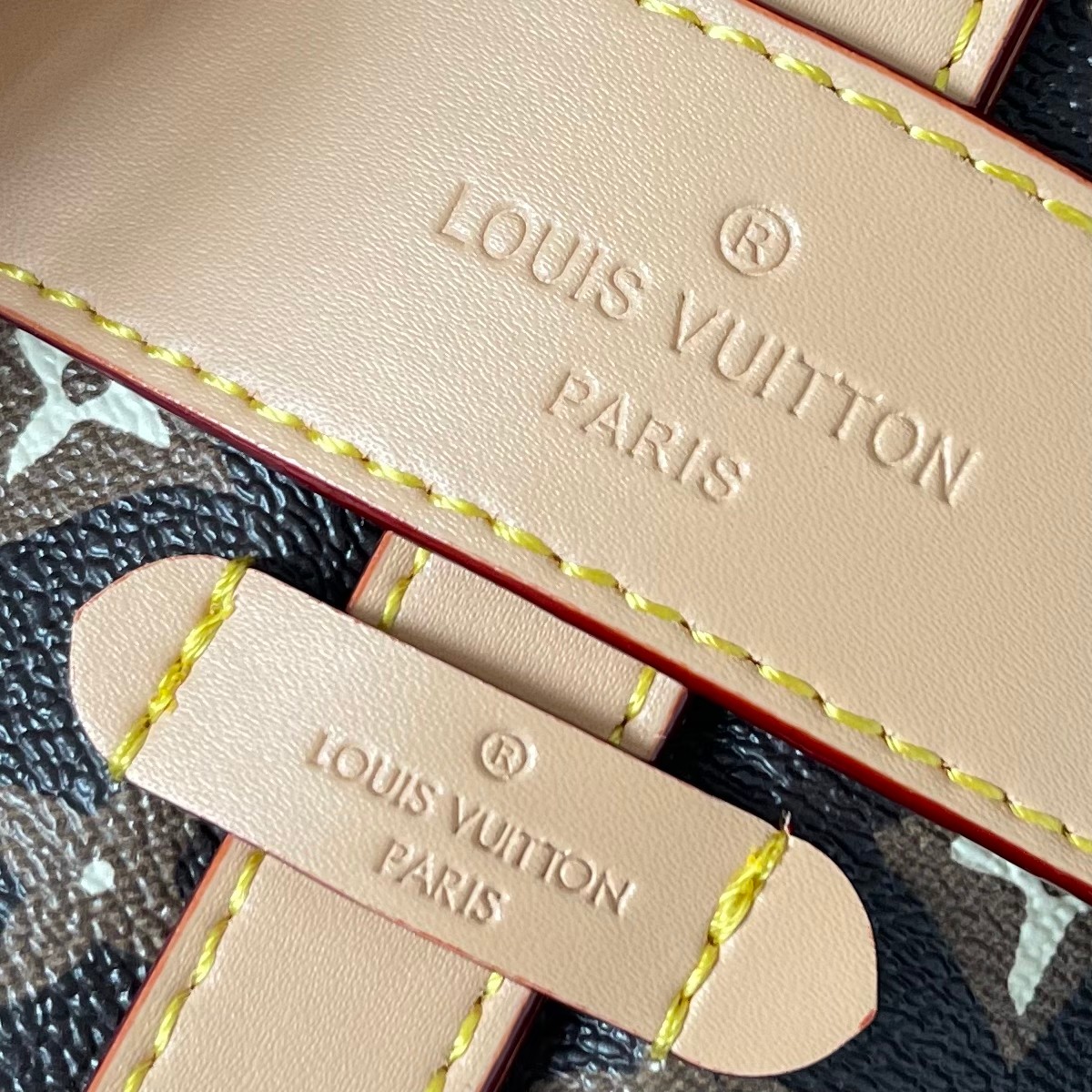 LOUIS VUITTON
