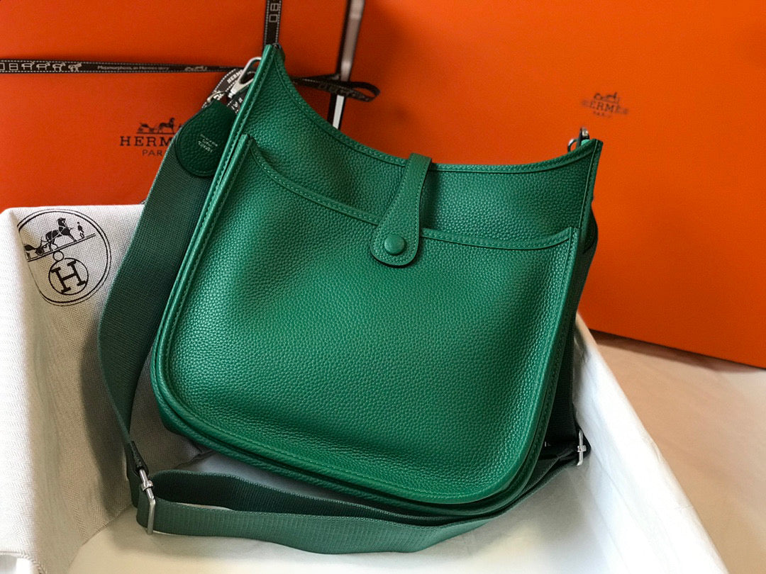 Replica Hermes H083435 Evelyne III 29 Shoulder Bag Silver Hardware Green