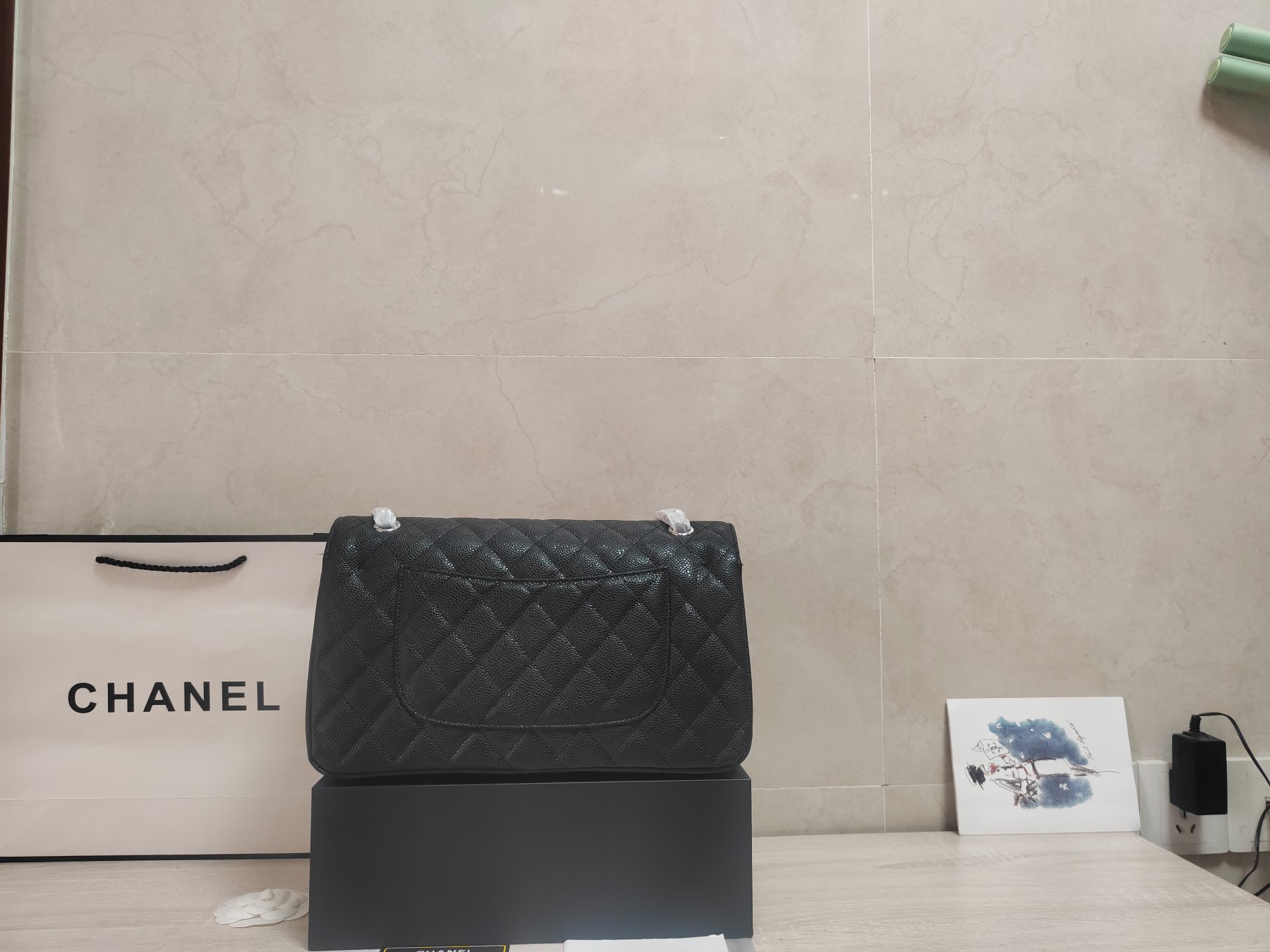 CHANEL  Size: 30*19*10cm.