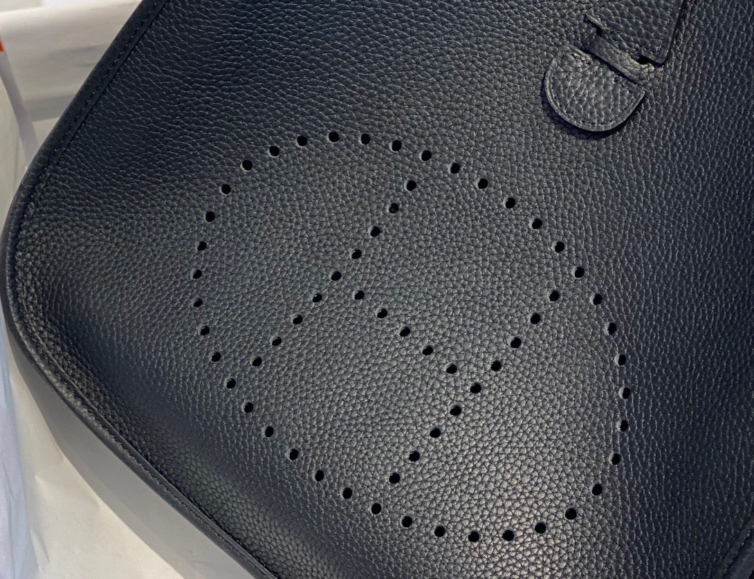 Replica Hermes H083435 Evelyne III 29 Shoulder Bag Silver Hardware Black