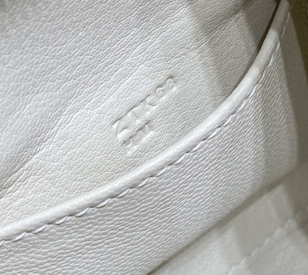 Replica Hermes H079086CK18 Lindy Mini Bag 19cm Semi-manual H231900