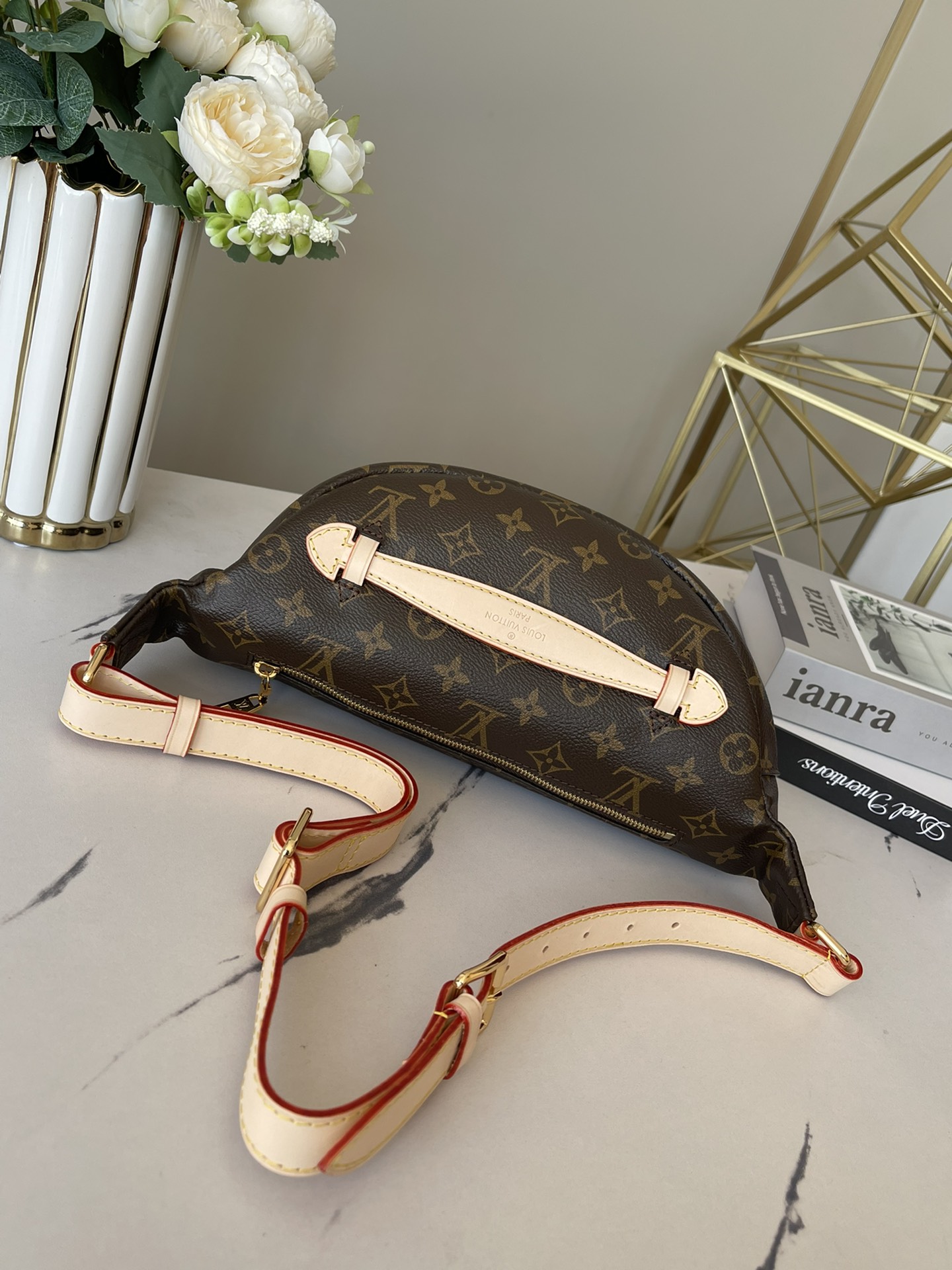 LOUIS VUITTON  M43644