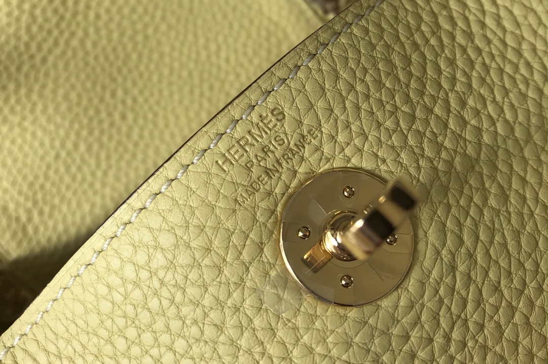 Replica Hermes H079086CK18 Lindy Mini Bag 19cm Semi-manual H231902