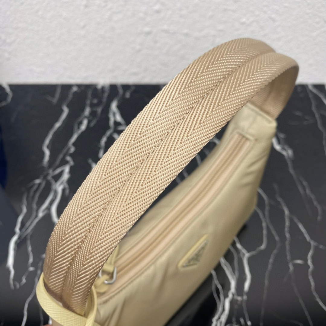 Replica Prada 1NE515 Re-Nylon Re-Edition 2000 mini-bag Apricot