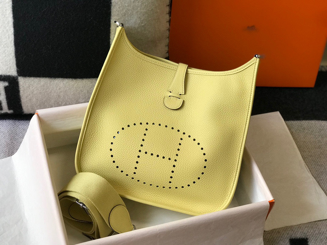 Replica Hermes H083435 Evelyne III 29 Shoulder Bag Silver Hardware Lemon Yellow