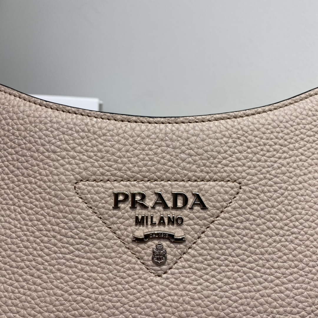 Replica Prada Leather hobo bag 1BC073 In Pink