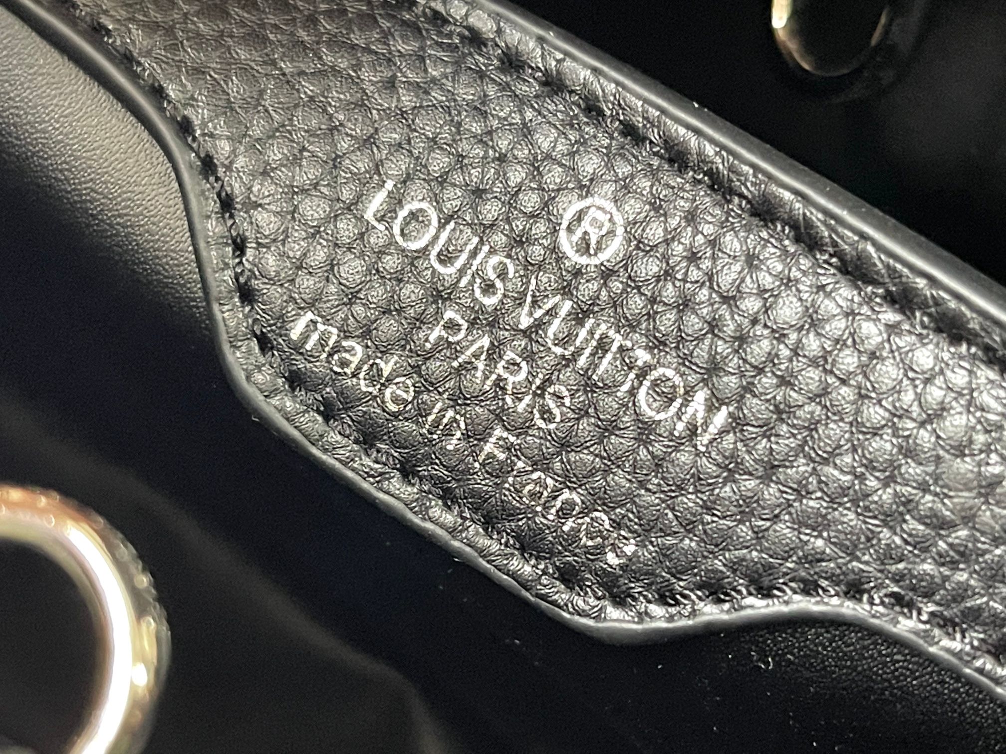LOUIS VUITTON